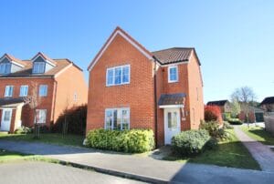 Central Boulevard, Aylesham, Canterbury