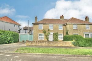 Chaucer Road, Elvington, Dover